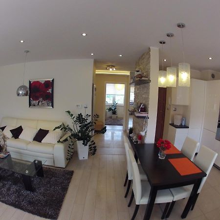 Apartament Alicja Apartment Walbrzych Ngoại thất bức ảnh