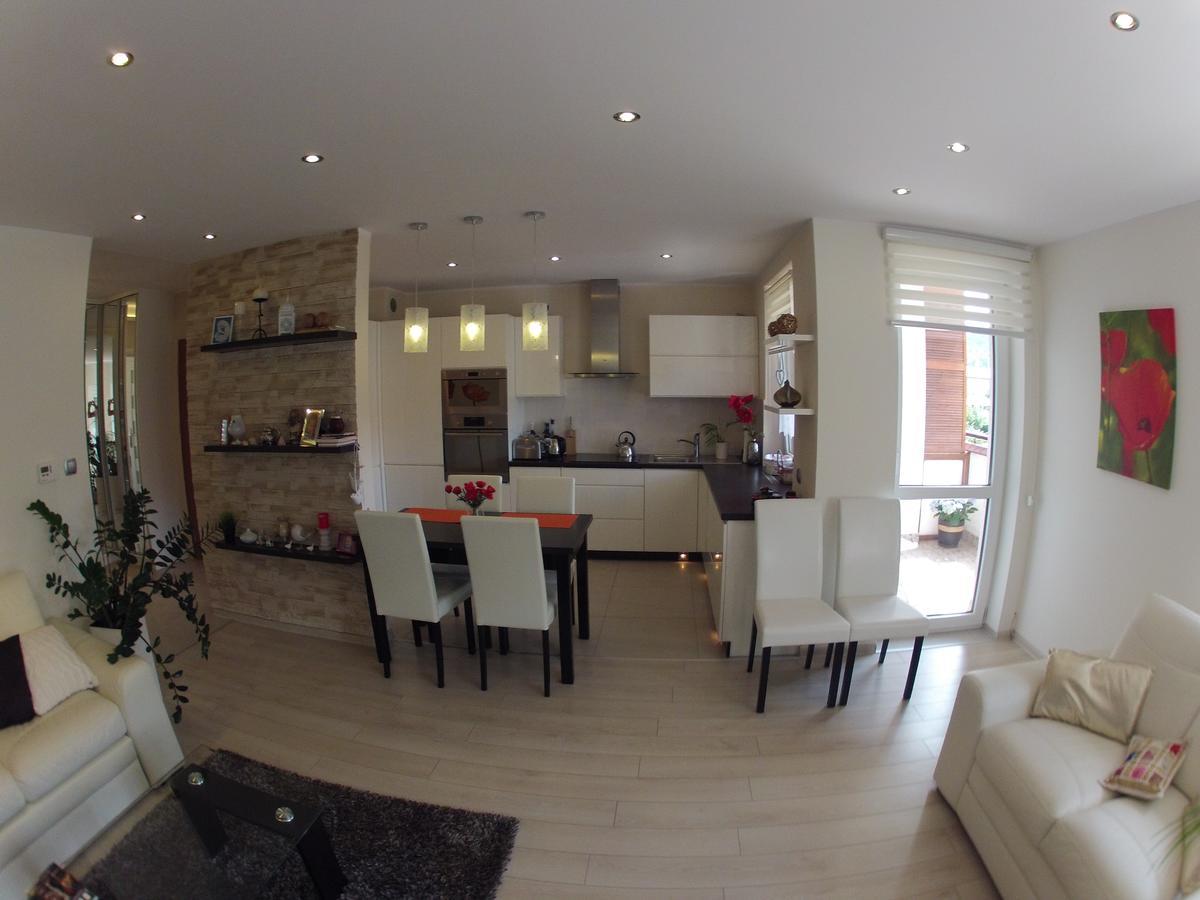 Apartament Alicja Apartment Walbrzych Ngoại thất bức ảnh